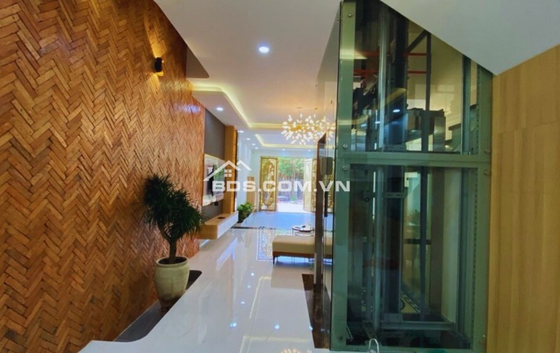 ✨SIÊU PHẨM MẶT TIỀN 90M2 - GẦN PHÚ MỸ HƯNG - CÓ THANG MÁY - NHỈNH 14TỈ - PHÚ MỸ, Q7